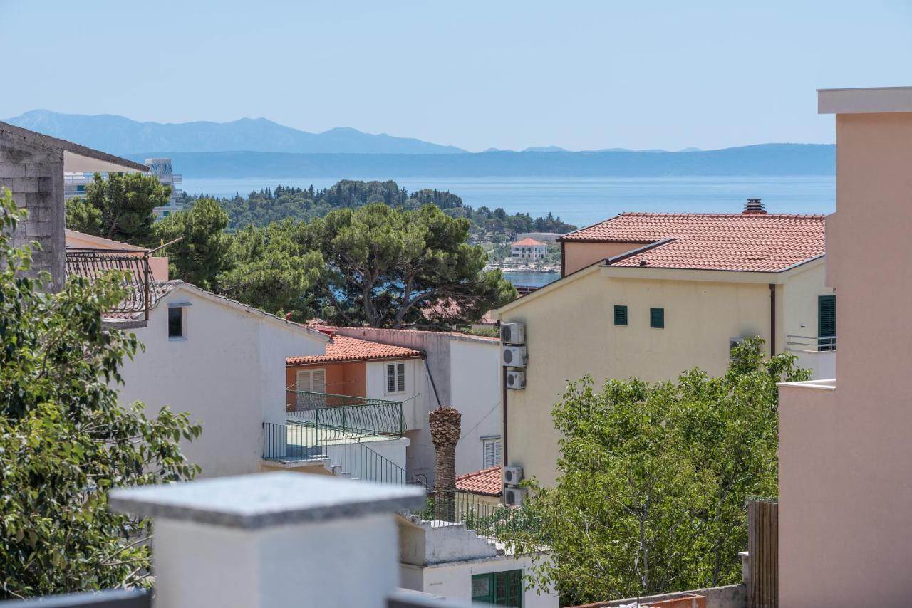 Apartments Petrusic Макарска Екстериор снимка