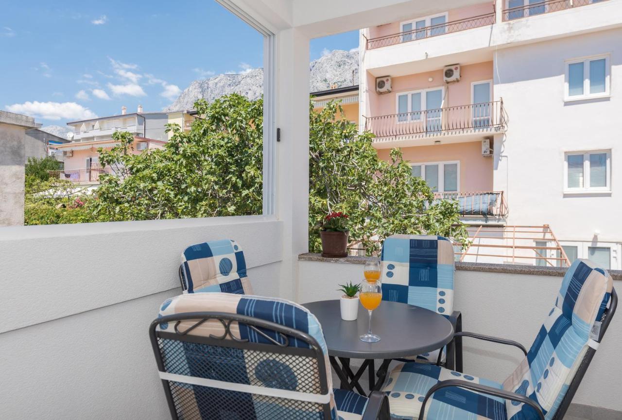 Apartments Petrusic Макарска Екстериор снимка